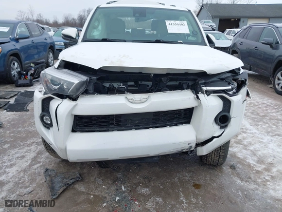 2022 Toyota 4Runner SR5 Premium with VIN JTENU5JRXN6010314, listed as a IAAI auction lot 41554403 with 35,238 mi miles. Bid and sale history available at carsss.com. Image 6.