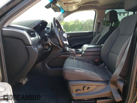 2019 Chevrolet Tahoe LS z VIN 1GNSKAKC8KR399407, wystawiony jako Copart lot #55696355 z przebiegiem 83 903 mil mil oraz Szkoda całkowita • Salvage title. Historia ofert i sprzedaży dostępna na DreamBid. Obrazek 7.
