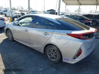 2018 Toyota Prius Prime Plus with VIN JTDKARFP1J3104690, listed as a IAAI auction lot 41620758 with NaN miles. Bid and sale history available at carsss.com. Image 3.