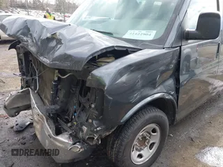 2014 Chevrolet Express Passenger LT z VIN 1GAZG1FG4E1177819, wystawiony jako IAAI lot #41422904 z przebiegiem 97 357 mil mil oraz . Historia ofert i sprzedaży dostępna na DreamBid. Obrazek 18.