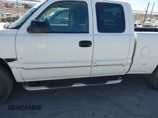 2004 Chevrolet Silverado 1500 with VIN 1GCEK19T44E178845, listed as a IAAI auction lot 41879357 with 133,008 mi miles and . Bid and sale history available at DreamBid. Image 17.
