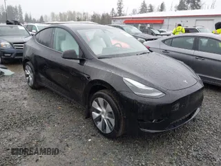 2024 Tesla Model Y Long Range z VIN 7SAYGDEE4RF014480, wystawiony jako IAAI lot #41979686 z przebiegiem 13 829 mil mil oraz . Historia ofert i sprzedaży dostępna na DreamBid. Obrazek 1.