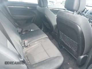 2013 Kia Sorento LX with VIN 5XYKT3A1XDG394440, listed as a IAAI auction lot 42544263 with 207,333 mi miles and . Bid and sale history available at DreamBid. Image 8.