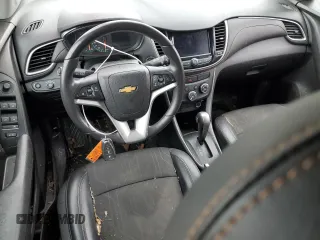 2020 Chevrolet Trax LT with VIN KL7CJLSB2LB028737, listed as a Copart auction lot 49908425 with Not provided miles and Non repairable. Bid and sale history available at DreamBid. Image 8.