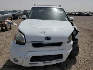2011 Kia Soul + with VIN KNDJT2A20B7276647, listed as a Copart auction lot 47981225 with 84,638 mi miles and Salvage Title. Bid and sale history available at carsss.com. Image 5.