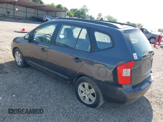 2007 Kia Rondo LX with VIN KNAFG525877075202, listed as a IAAI auction lot 42014611 with 206,496 mi miles. Bid and sale history available at carsss.com. Image 3.