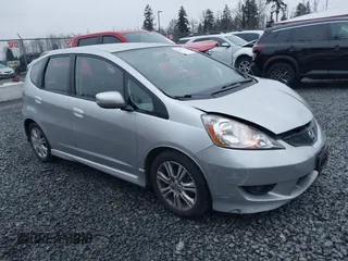 2011 Honda Fit Sport with VIN JHMGE8H54BC000291, listed as a IAAI auction lot 41261397 with 168,246 mi miles and . Bid and sale history available at DreamBid. Image 1.