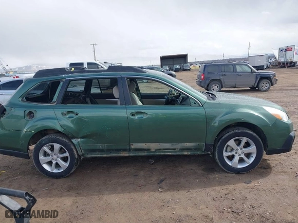 2014 Subaru Outback 2.5i Premium with VIN 4S4BRCCC3E3245091, listed as a IAAI auction lot 41781147 with 81,102 mi miles. Bid and sale history available at carsss.com. Image 14.