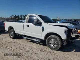 2019 Ford Super Duty F-250 SRW XL with VIN 1FTBF2A67KEG65490, listed as a Copart auction lot 46527095 with 134,154 mi miles and Salvage Title. Bid and sale history available at carsss.com. Image 4.