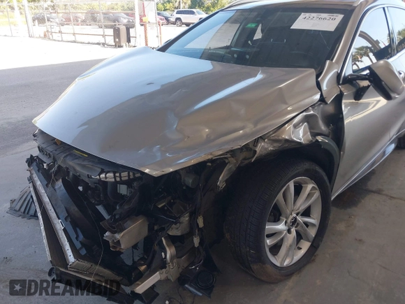 2018 Infiniti QX30 Pure with VIN SJKCH5CPXJA002505, listed as a IAAI auction lot 42276620 with 90,555 mi miles and . Bid and sale history available at DreamBid. Image 6.