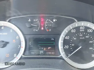2015 Nissan Sentra SV z VIN 3N1AB7APXFY317353, wystawiony jako IAAI lot #42451545 z przebiegiem 159 530 mil mil oraz . Historia ofert i sprzedaży dostępna na DreamBid. Obrazek 7.