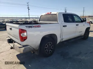2015 Toyota Tundra 4WD Truck SR5 with VIN 5TFDY5F15FX468569, listed as a Copart auction lot 77224754 with 173,780 mi miles and Salvage Title. Bid and sale history available at carsss.com. Image 3.
