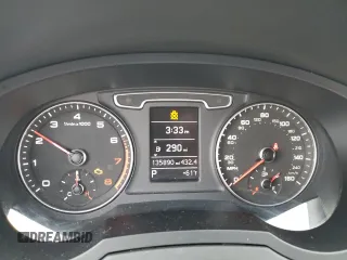 2015 Audi Q3 Premium Plus z VIN WA1BFCFS9FR002457, wystawiony jako Copart lot #87422994 z przebiegiem 135 890 mil mil oraz Szkoda całkowita • Salvage title. Historia ofert i sprzedaży dostępna na DreamBid. Obrazek 9.