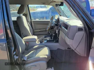 2010 Jeep Commander Sport with VIN 1J4RH4GK9AC147040, listed as a IAAI auction lot 41975670 with 89,213 mi miles. Bid and sale history available at carsss.com. Image 5.