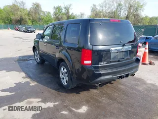 2015 Honda Pilot EX-L with VIN 5FNYF4H53FB054525, listed as a IAAI auction lot 42111022 with 148,305 mi miles and . Bid and sale history available at carsss.com. Image 3.