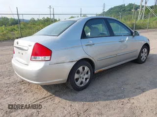 2009 Kia Spectra EX z VIN KNAFE221295658087, wystawiony jako IAAI lot #42409207 z przebiegiem 180 911 mil mil oraz . Historia ofert i sprzedaży dostępna na DreamBid. Obrazek 4.