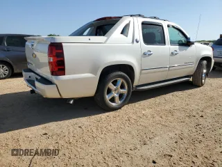 2013 Chevrolet Avalanche LTZ with VIN 3GNMCGE02DG208187, listed as a Copart auction lot 52190205 with 117,186 mi miles and Clean title. Bid and sale history available at DreamBid. Image 3.