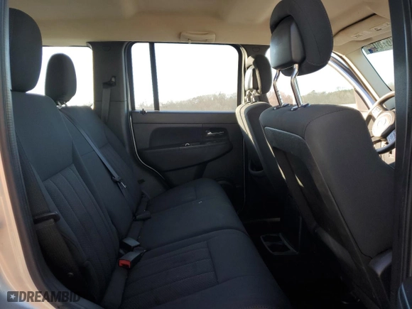 2011 Jeep Liberty Sport with VIN 1J4PP2GK5BW552892, listed as a Copart auction lot 46367605 with 192,274 mi miles and Clean Title. Bid and sale history available at carsss.com. Image 11.