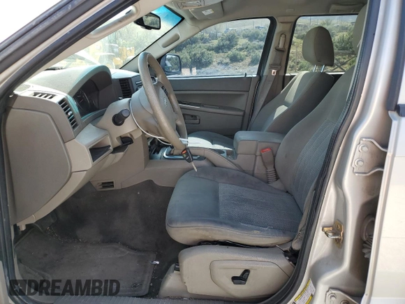 2007 Jeep Grand Cherokee Laredo z VIN 1J8GR48K17C596514, wystawiony jako Copart lot #54404755 z przebiegiem 230 033 mil mil oraz Szkoda całkowita • Salvage title. Historia ofert i sprzedaży dostępna na DreamBid. Obrazek 7.