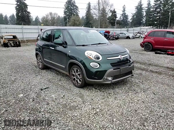 2014 FIAT 500L Trekking with VIN ZFBCFADH7EZ019538, listed as a Copart auction lot 82494444 with 18,550 mi miles and Salvage Title. Bid and sale history available at carsss.com. Image 10.