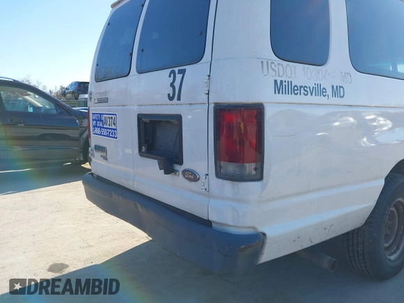 2009 Ford Econoline Passenger XL with VIN 1FBSS31L29DA79811, listed as a IAAI auction lot 41900193 with 245,501 mi miles and . Bid and sale history available at DreamBid. Image 19.