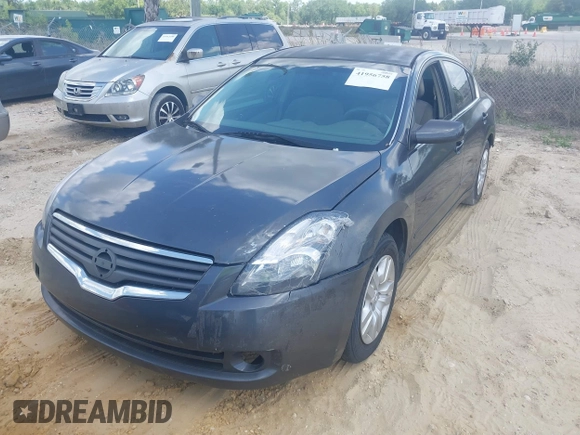 2009 Nissan Altima 2.5 with VIN 1N4AL21E19N409986, listed as a IAAI auction lot 41956758 with 183,746 mi miles. Bid and sale history available at carsss.com. Image 2.