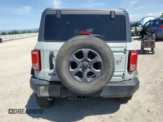 2022 Ford Bronco z VIN 1FMDE5BH4NLB47555, wystawiony jako Copart lot #55341415 z przebiegiem 16 134 mil mil oraz Szkoda całkowita • Salvage title. Historia ofert i sprzedaży dostępna na DreamBid. Obrazek 6.