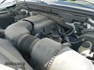 2003 Ford F-150 XL z VIN 1FTRF18W33NB69702, wystawiony jako IAAI lot #42579568 z przebiegiem 1 056 448 mil mil oraz . Historia ofert i sprzedaży dostępna na DreamBid. Obrazek 12.