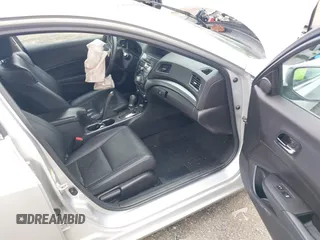 2013 Acura ILX Hybrid Technology z VIN 19VDE3F78DE302392, wystawiony jako IAAI lot #42207701 z przebiegiem 174 587 mil mil oraz . Historia ofert i sprzedaży dostępna na DreamBid. Obrazek 5.