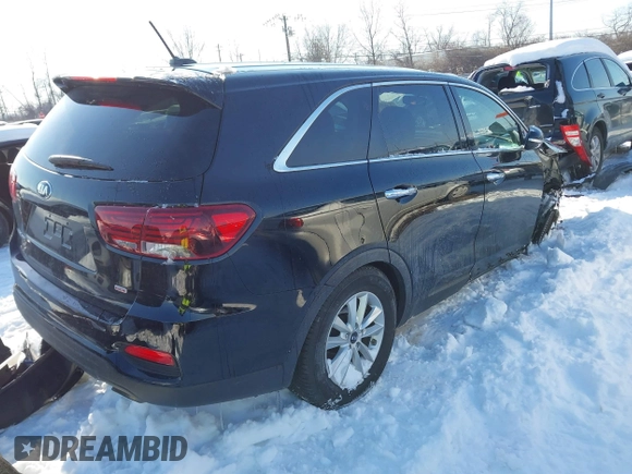 2019 Kia Sorento L with VIN 5XYPG4A31KG577496, listed as a IAAI auction lot 41247314 with 90,177 mi miles. Bid and sale history available at carsss.com. Image 4.