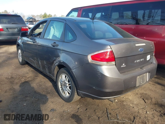 2011 Ford Focus SE with VIN 1FAHP3FN7BW172552, listed as a IAAI auction lot 41931964 with 33,553 mi miles. Bid and sale history available at carsss.com. Image 3.