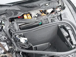 2022 Porsche Taycan 4S z VIN WP0AB2Y12NSA43485, wystawiony jako IAAI lot #42339411 z przebiegiem 16 371 mil mil oraz . Historia ofert i sprzedaży dostępna na DreamBid. Obrazek 10.