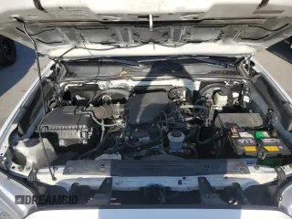 2017 Toyota Tacoma SR z VIN 5TFAX5GN4HX092764, wystawiony jako Copart lot #52150405 z przebiegiem 114 607 mil mil oraz Szkoda całkowita • Salvage title. Historia ofert i sprzedaży dostępna na DreamBid. Obrazek 11.