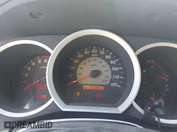 2007 Toyota Tacoma PreRunner with VIN 5TETU62N47Z425485, listed as a IAAI auction lot 42017517 with 209,850 mi miles. Bid and sale history available at carsss.com. Image 7.