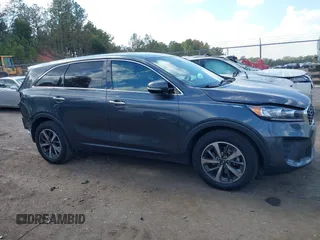 2020 Kia Sorento LX V6 with VIN 5XYPG4A57LG680747, listed as a IAAI auction lot 40729596 with 108,559 mi miles. Bid and sale history available at carsss.com. Image 13.