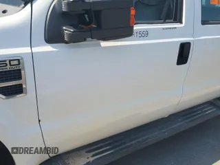 2008 Ford F-250 XL z VIN 1FTSW20538EE05153, wystawiony jako IAAI lot #42554757 z przebiegiem 162 318 mil mil oraz . Historia ofert i sprzedaży dostępna na DreamBid. Obrazek 19.
