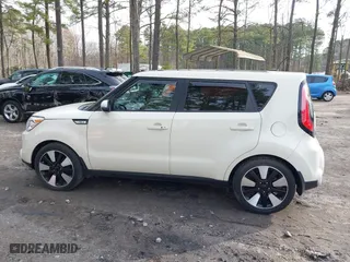 2015 Kia Soul ! with VIN KNDJX3A55F7186713, listed as a IAAI auction lot 41730772 with 86,139 mi miles. Bid and sale history available at carsss.com. Image 14.