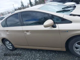 2010 Toyota Prius II with VIN JTDKN3DU7A1018919, listed as a IAAI auction lot 41947540 with 215,334 mi miles and . Bid and sale history available at DreamBid. Image 14.