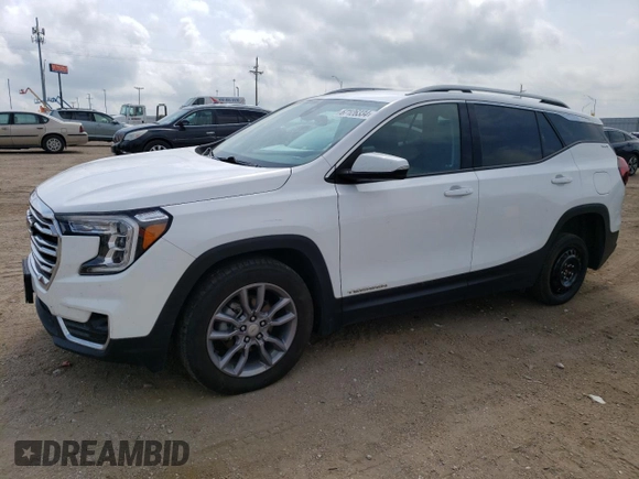 2022 GMC Terrain SLT with VIN 3GKALVEV8NL142480, listed as a Copart auction lot 67126334 with 61,338 mi miles and Salvage Title. Bid and sale history available at carsss.com. Image 1.