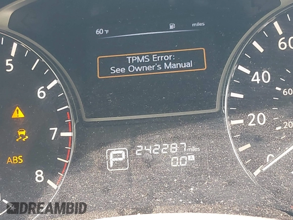 2015 Nissan Pathfinder S with VIN 5N1AR2MN2FC721337, listed as a IAAI auction lot 42120678 with 242,287 mi miles. Bid and sale history available at carsss.com. Image 15.