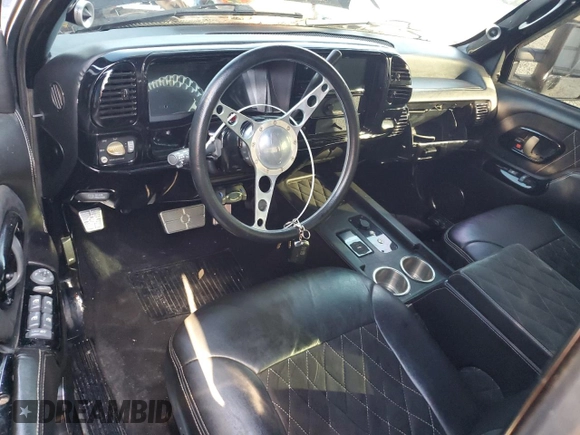 1996 Chevrolet Silverado 3500 z VIN 1GCHC33J3TF020647, wystawiony jako Copart lot #79541644 z przebiegiem Nie podano mil oraz Nie do naprawy • Non repairable. Historia ofert i sprzedaży dostępna na DreamBid. Obrazek 8.