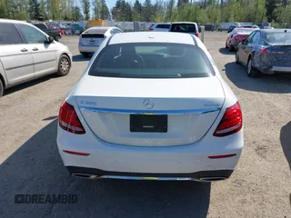 2019 Mercedes-Benz E-Class E 300 with VIN WDDZF4KBXKA592814, listed as a IAAI auction lot 42034883 with 1 mi miles. Bid and sale history available at carsss.com. Image 16.
