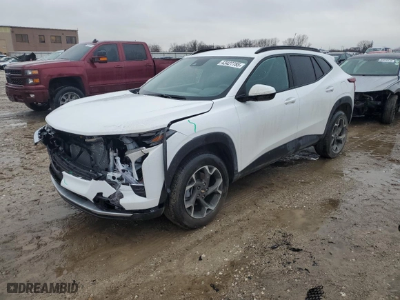 2025 Chevrolet Trax LT with VIN KL77LHEP6SC124685, listed as a Copart auction lot 43427785 with 2,494 mi miles and Salvage Title. Bid and sale history available at carsss.com. Image 1.