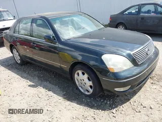 2003 Lexus LS 430 with VIN JTHBN30F430105725, listed as a IAAI auction lot 41960436 with 277,423 mi miles. Bid and sale history available at carsss.com. Image 1.