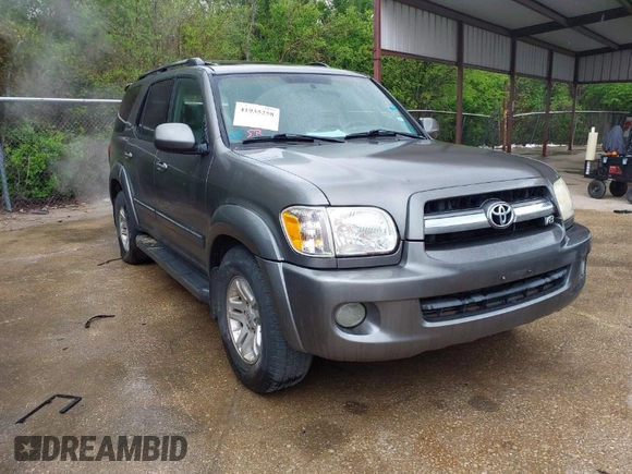 2006 Toyota Sequoia Limited with VIN 5TDZT38A36S268141, listed as a IAAI auction lot 41935258 with 272,352 mi miles and . Bid and sale history available at DreamBid. Image 1.