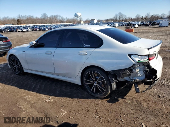 2020 BMW 3 Series 330i xDrive with VIN 3MW5R7J00L8B06930, listed as a Copart auction lot 45396185 with 86,334 mi miles and Salvage Title. Bid and sale history available at carsss.com. Image 2.