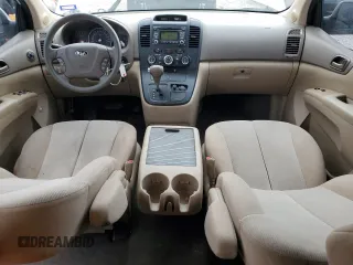 2014 Kia Sedona LX with VIN KNDMG4C78E6574153, listed as a Copart auction lot 52880734 with 111,143 mi miles and Clean Title. Bid and sale history available at carsss.com. Image 8.