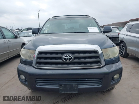2010 Toyota Sequoia SR5 with VIN 5TDZM5G11AS001275, listed as a IAAI auction lot 41499094 with 194,750 mi miles. Bid and sale history available at carsss.com. Image 12.