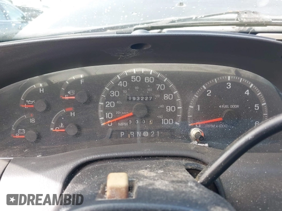 1997 Ford F-150 XL z VIN 1FTEX17L8VNB96786, wystawiony jako IAAI lot #42284370 z przebiegiem 163 227 mil mil oraz . Historia ofert i sprzedaży dostępna na DreamBid. Obrazek 7.