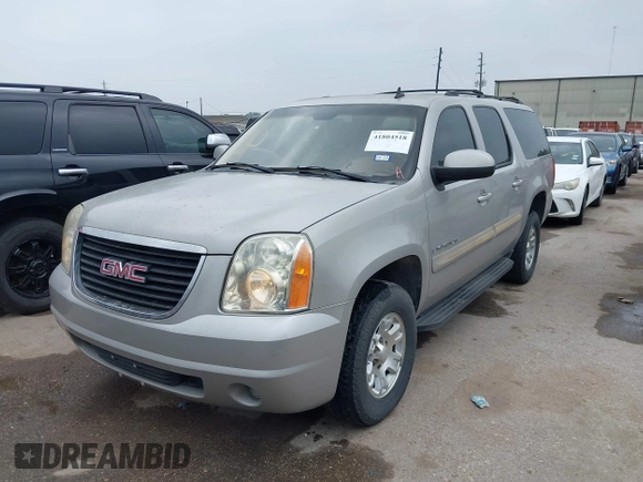 2007 GMC Yukon XL SLT with VIN 1GKFC160X7J311913, listed as a IAAI auction lot 41804518 with 188,458 mi miles. Bid and sale history available at carsss.com. Image 2.